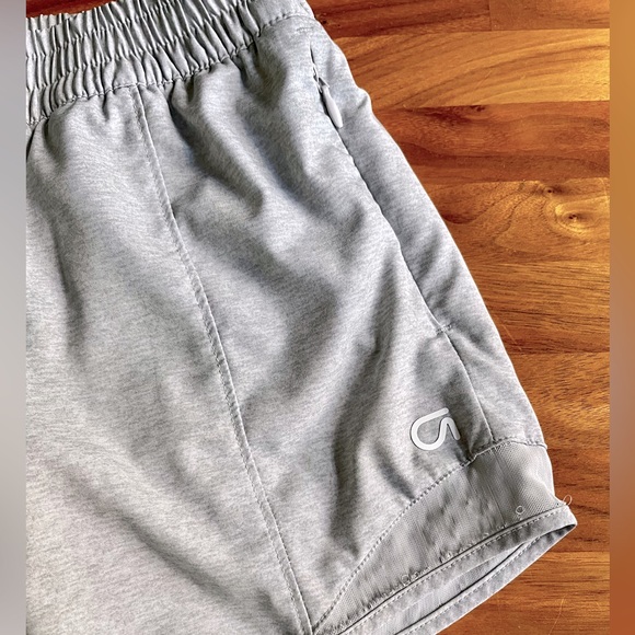 GAP Activewear Shorts Teen Girls Size XL (12) - Picture 2 of 4